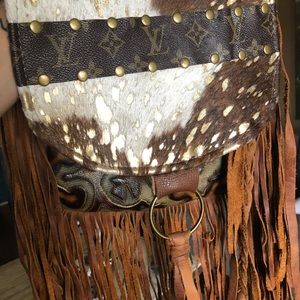 Custom cross body